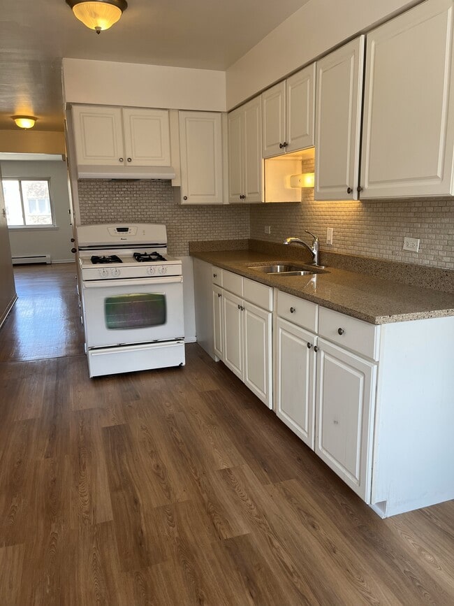 Kitchen - 10459 Carol Ct Apartamentos Unidad 1W