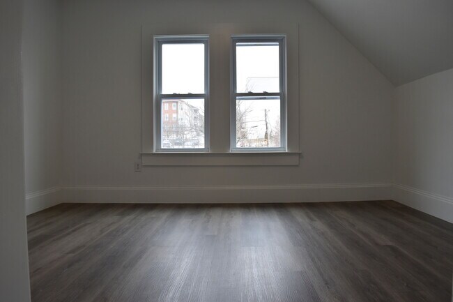 Photo - 70 Arlington St Unit 3