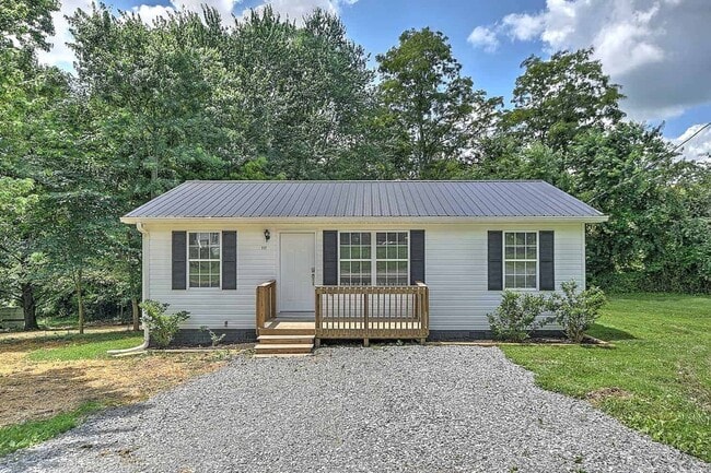 Building Photo - 3 Bedroom 1 Bathroom Home in Jonesborough, TN