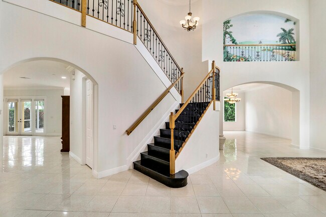 Photo - 5029 Forest Dale Dr