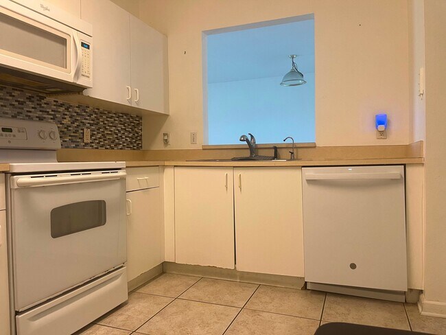Photo - 522 Villa Del Sol Cir Unit 204B