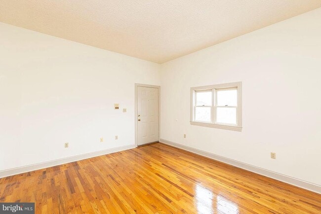Building Photo - 7 W Piccadilly St Unit F