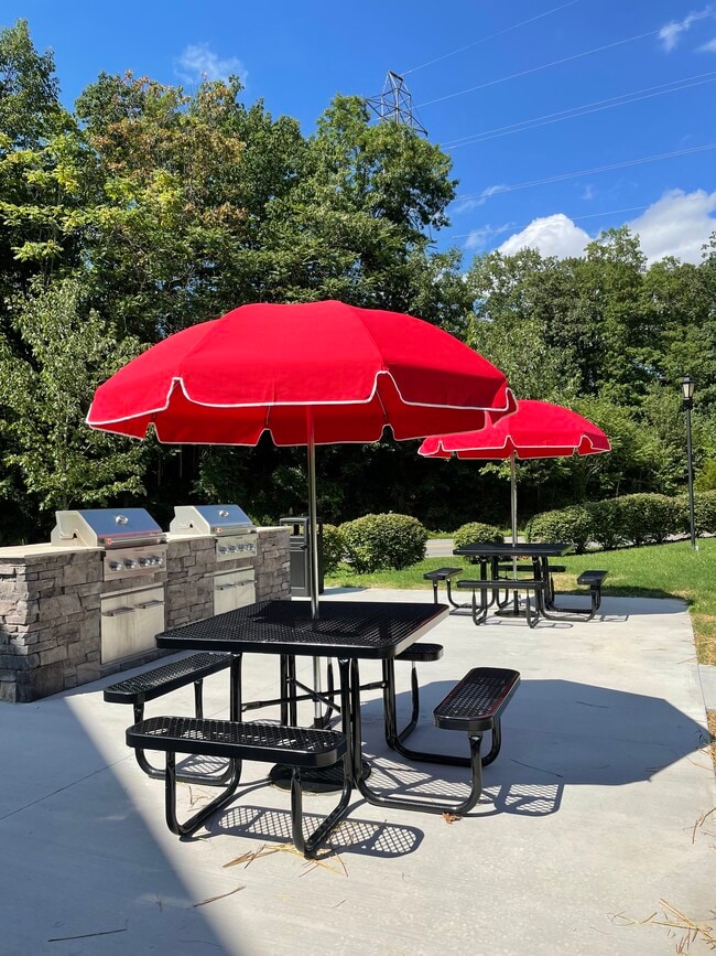 Photo - Westmont Apartments