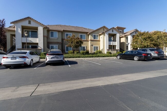 Photo - 1360 Shady Ln Unidad 514