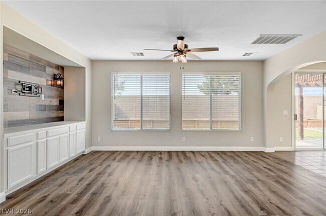 Photo - 567 Pinetop Lake St