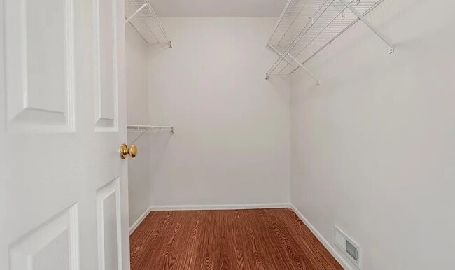 Photo - 1045 Sprinters Row Dr