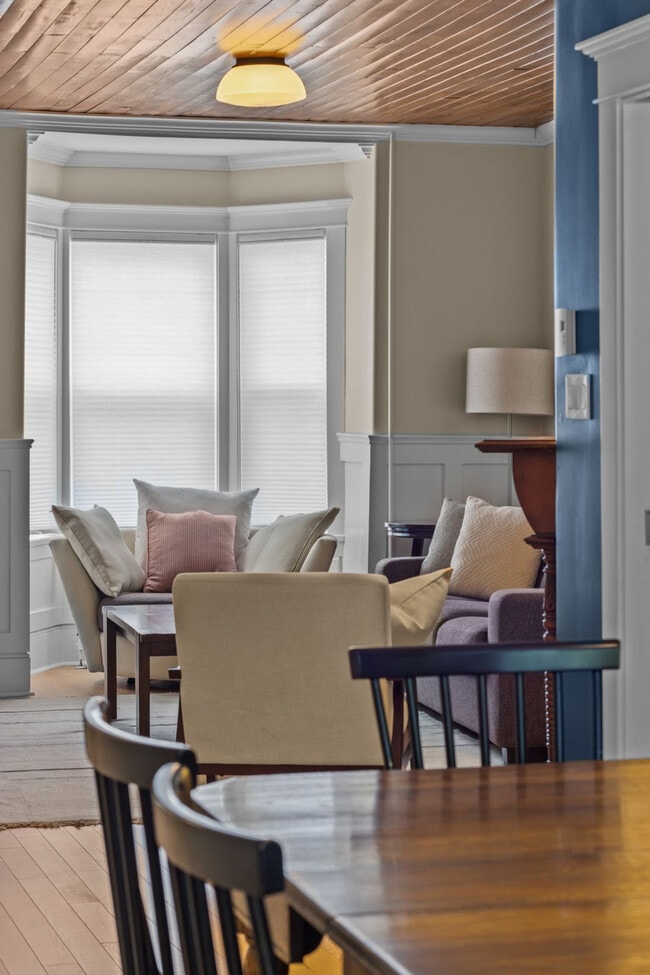 Building Photo - 3 Victoria St Unit SI FL3-ID1438821P