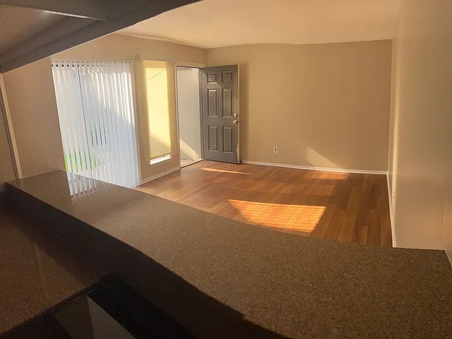 Photo - 3350 Altamont Rd Unidad C3