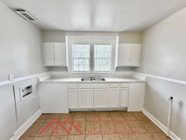 Photo - 1379 Ferguson Rd Unit 4
