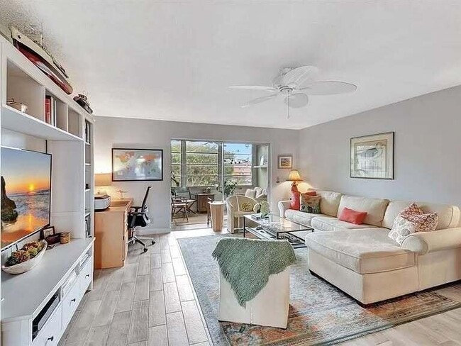 Photo - 2615 NE 3rd Ct Unit 3010