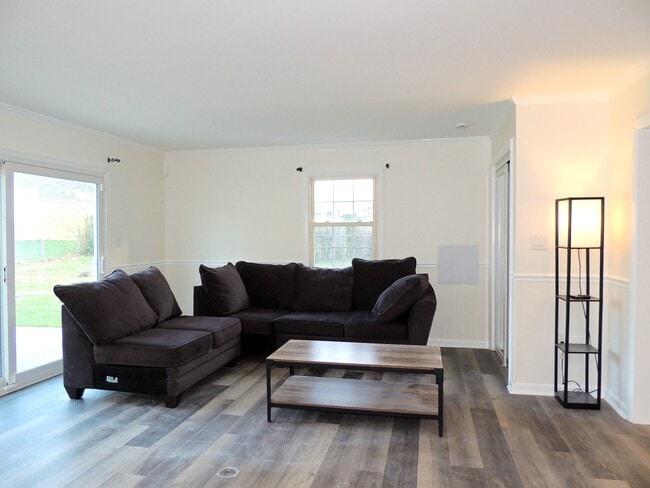 Photo - 2811 Birdseye Ln