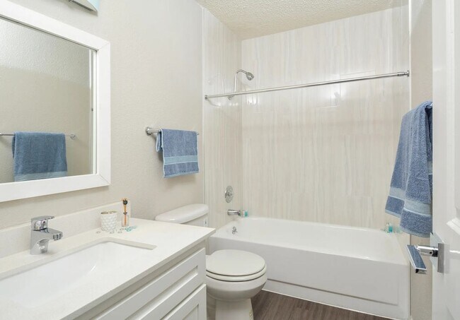 Photo - 412 E William Cannon Dr Unit 733
