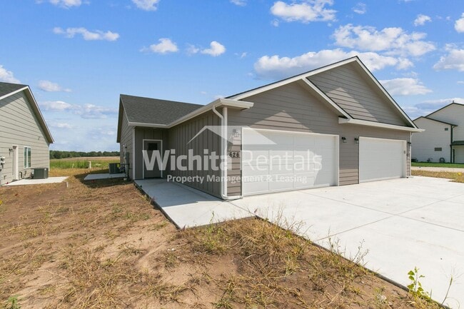 Building Photo - 622 Briarbrook Rental