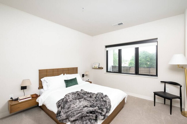 Photo - 1632 N Franklin Pl Unit SI ID1525079P
