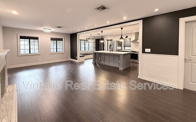 Photo - 7830 46th Way N