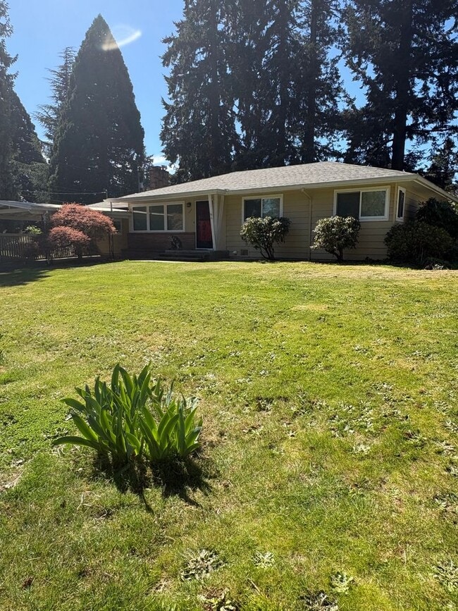 Photo - 3 bedrooms, 2 Baths Ranch Home with Large, Fenced Yard in the River Crest Neighborhood!