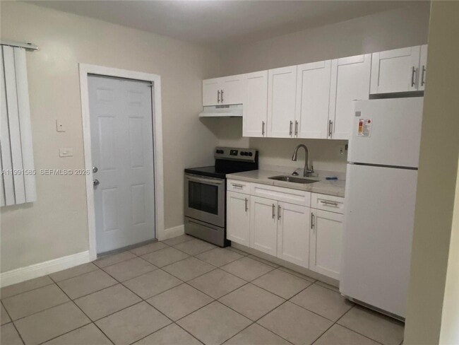 Photo - 5835 NW 37th St