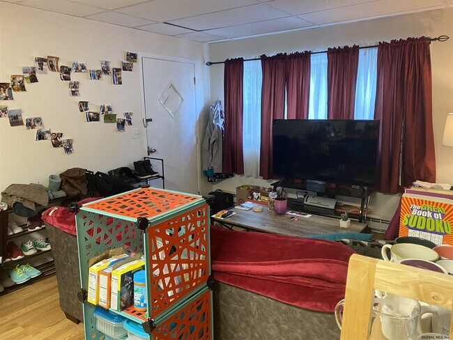 Photo - 539 Bloomingrove Dr