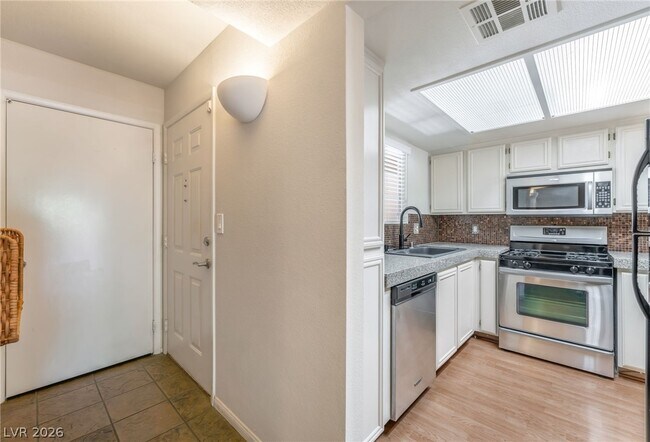 1901 Rio Canyon Ct Unidad 102