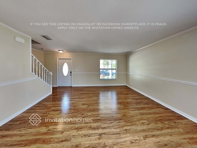 Photo - 212 Oaklanding Ln