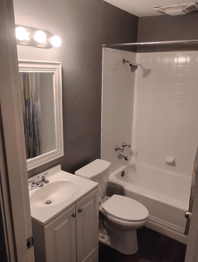 Photo - 253 E Jordan St