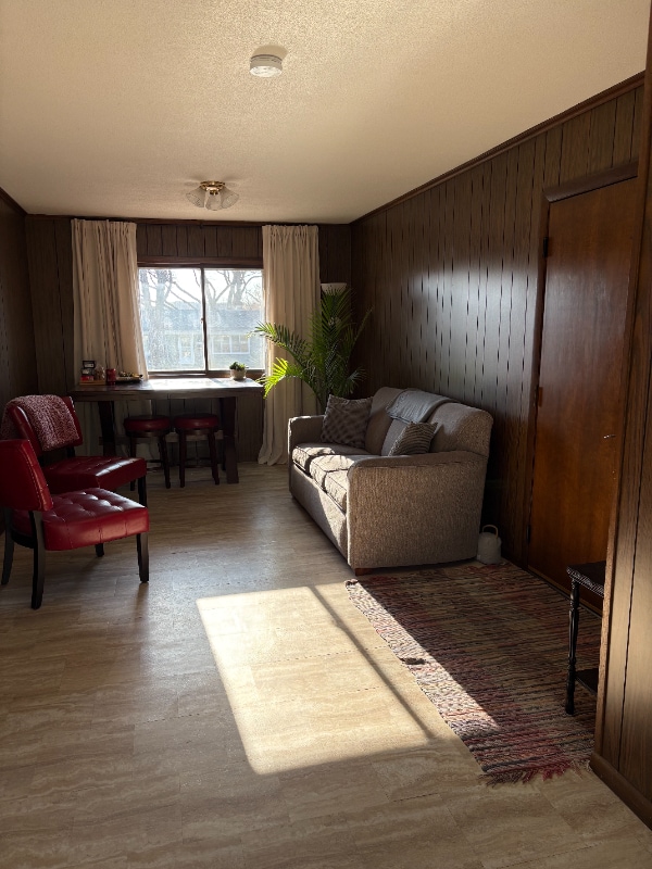 Photo - 8509 Stanley Ave S