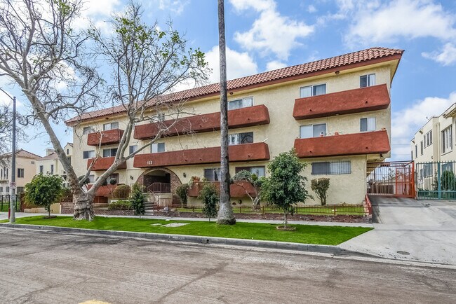 Photo - 123 S Catalina St