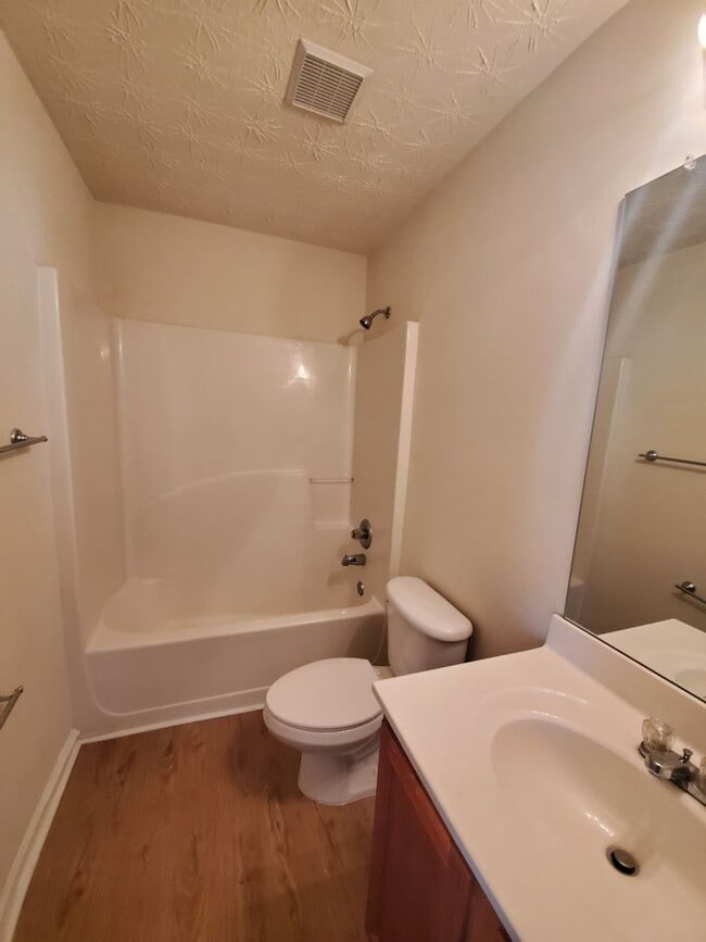 Photo - Stunning 3/2.5 Home in Monarch Village