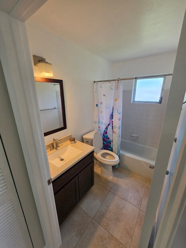 665 Palm View Dr Unit B1