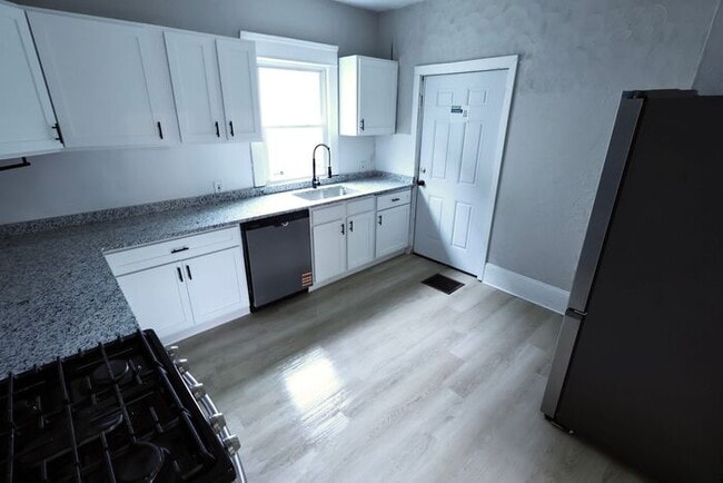 Photo - 91 Westwood Ave