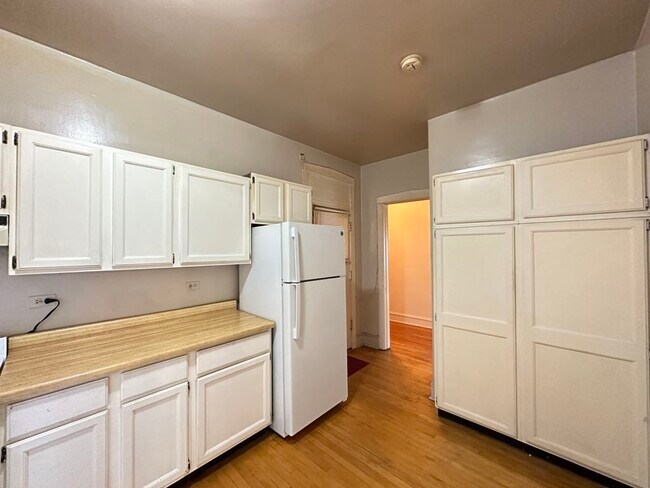 Photo - 1314 Oak Ave Unit W4