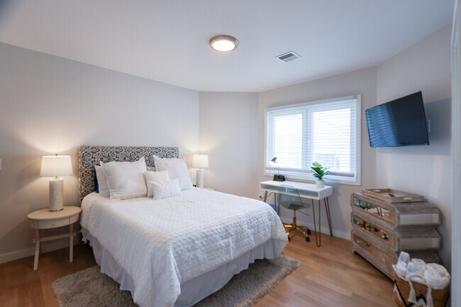 Photo - 75 Thorndike St Unidad 2