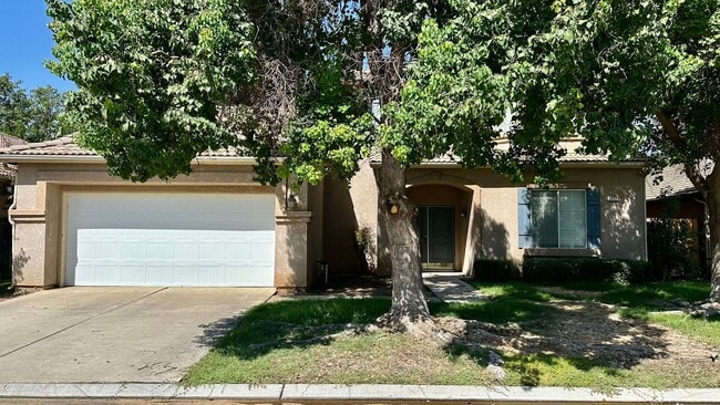 Building Photo - $2,950 Teague & Chestnut, 4 Bedroom Home -...