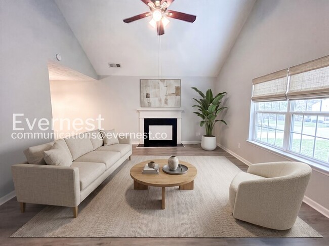 Photo - 3 Bed, 2 Bath Home with Garage / Pet-Friendly / Available Now!
