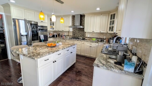 Photo - 385 Allentown Rd