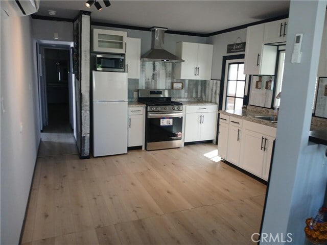 Photo - 281 Santa Clara Cir