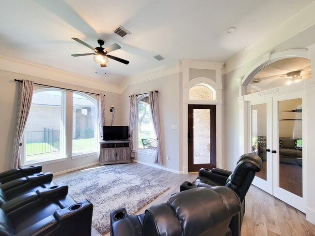 Photo - 13653 Lakeside Pl Dr