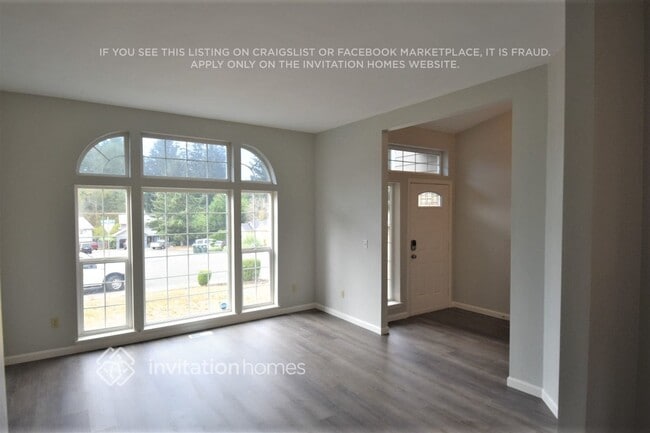 Photo - 3700 Arbor Dr SE
