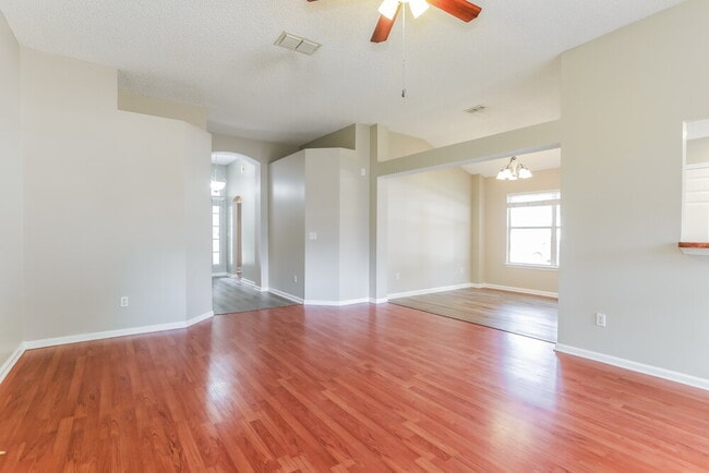 Photo - 8059 Carisbrook Ct