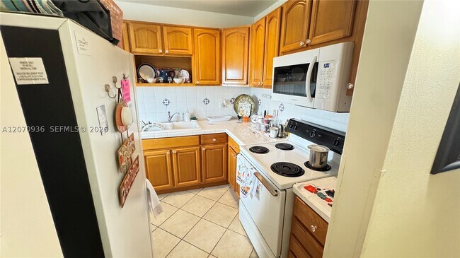Photo - 2200 Park 311 Park Unit 311
