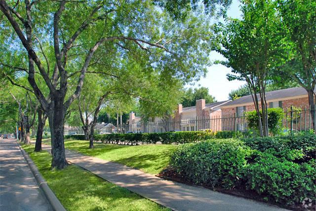 Vista - 8950 Glencrest