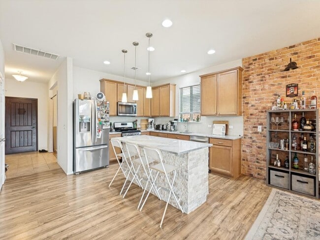 Photo - 6909 Longford Trail
