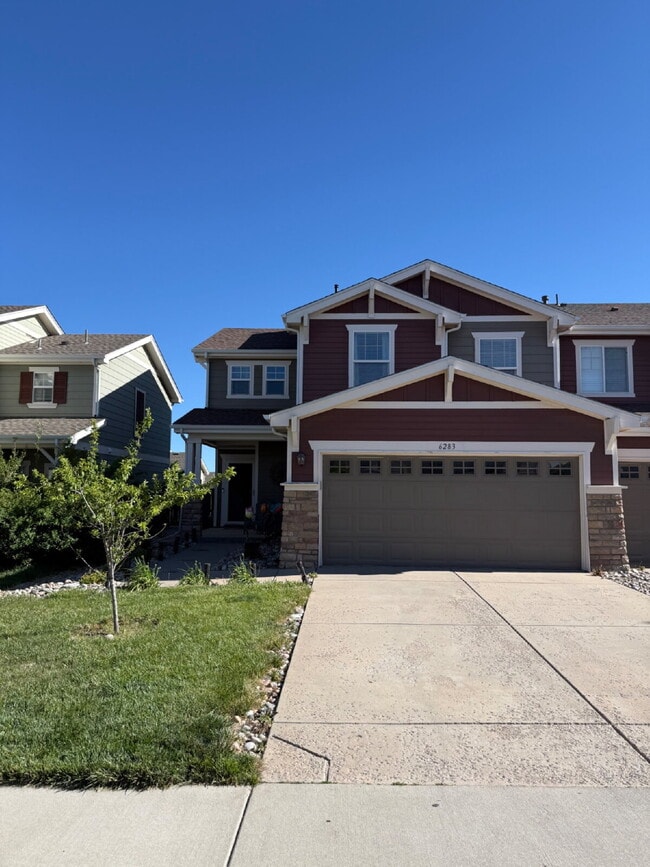 Building Photo - "Charming 3-Bedroom Duplex in Castle Rock - Spacious 1806 Sq Ft, 2.5 Baths!"