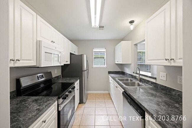 Photo - 9318 Ayscough Rd
