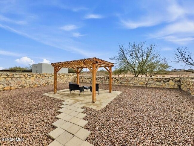 Photo - 13208 Pocklington Rd