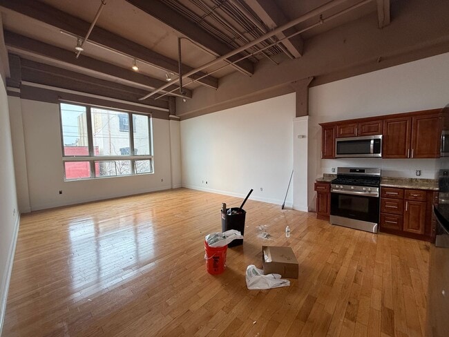 Photo - Frame Factory Unit 108