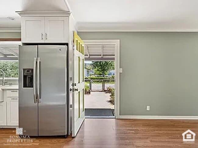 Photo - 18045 Brooks Ave