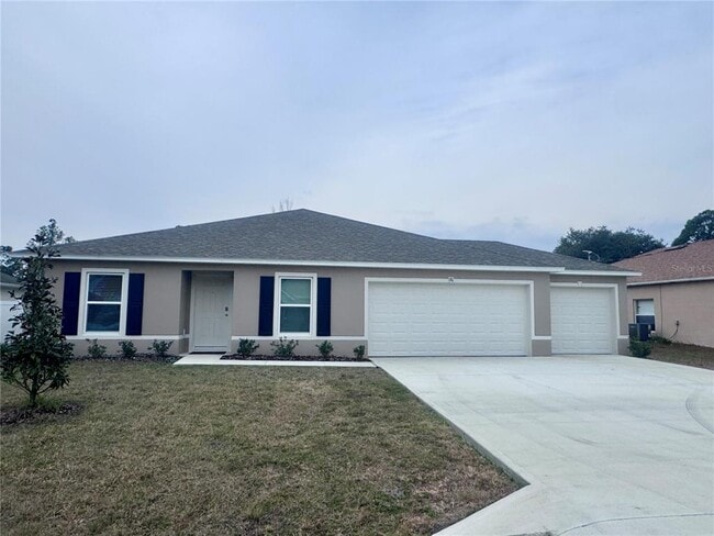 Building Photo - 76 Pine Cir Dr