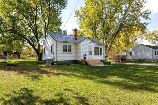 Photo - 241 Carrington Ave