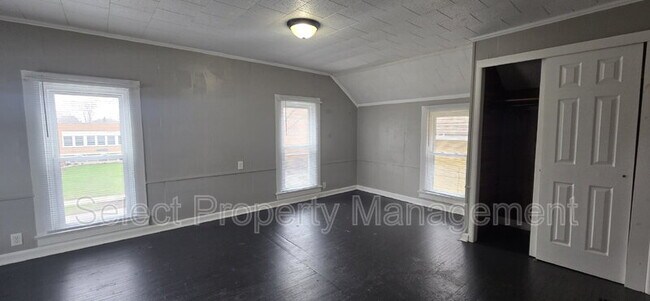 Photo - 1637 St Marys Ave Unit 2